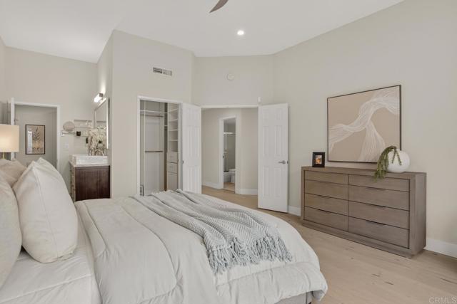 Detail Gallery Image 30 of 55 For 2021 Carnegie Ln #APT 7,  Redondo Beach,  CA 90278 - 3 Beds | 2/1 Baths