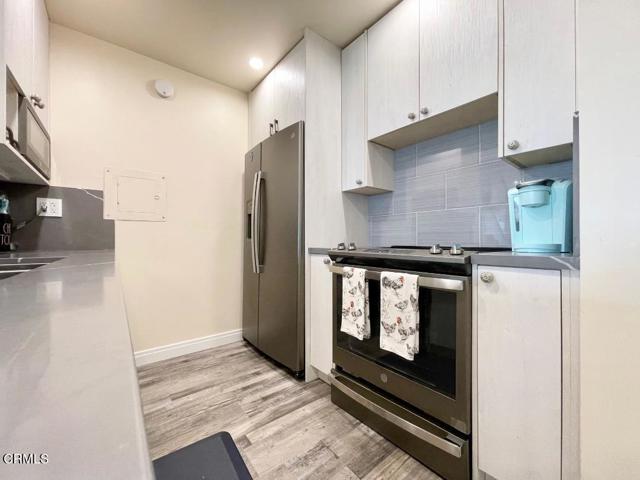 Detail Gallery Image 9 of 39 For 343 E Surfside Dr, Port Hueneme,  CA 93041 - 2 Beds | 2 Baths