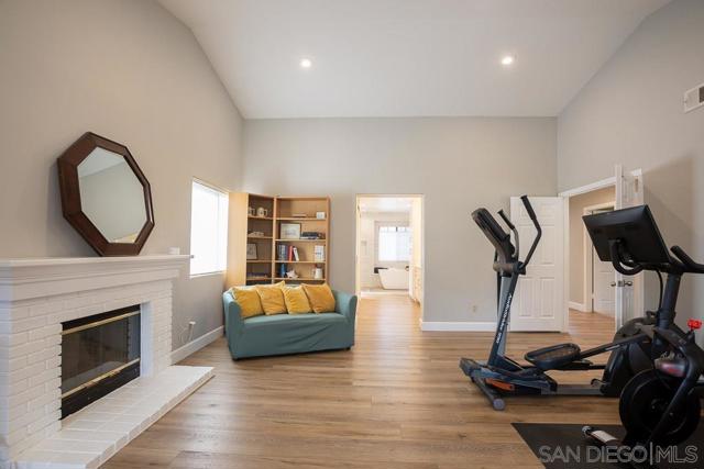 25314 Keats Ln, Stevenson Ranch CA: https://media.crmls.org/mediaz/4953f193-3e86-49d1-85d5-26082261f8cd.jpg