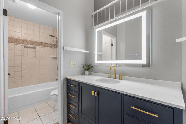 29725 Windsong Lane, Agoura Hills CA: https://media.crmls.org/mediaz/4954506f-c944-4e86-b160-0164f8c51a1f.jpg
