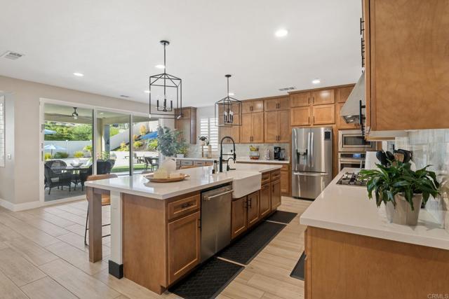 39496 Chamise Street, Temecula CA: https://media.crmls.org/mediaz/4954810f-5c96-44e8-a194-a2e01c63f8a7.jpg