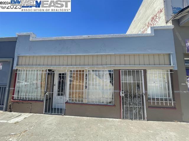 8719 International Blvd, Oakland, California 94621, ,Commercial Sale,For Sale,International Blvd,41060768