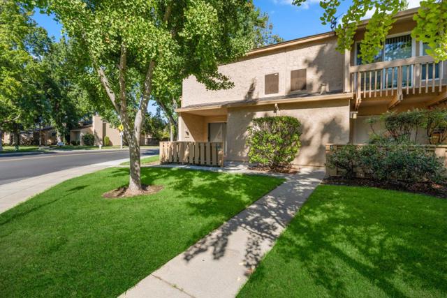 125 Connemara Way, Sunnyvale CA: https://media.crmls.org/mediaz/495586c6-c4dd-4627-bf44-2e0a301668fc.jpg