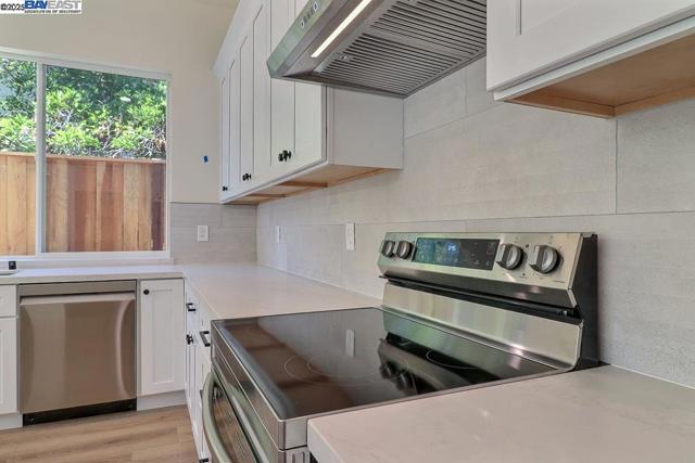 5232 Henderson Ct, Antioch CA: https://media.crmls.org/mediaz/495602ab-eae5-4fb9-a8f5-3dbfc22f6ae4.jpg