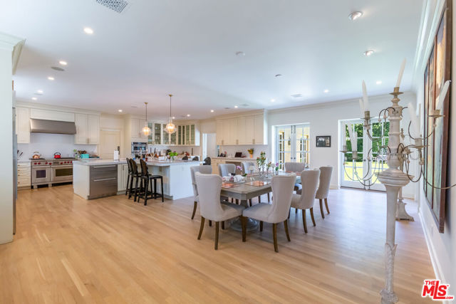 400 S Hudson Avenue, Los Angeles CA: https://media.crmls.org/mediaz/495688f1-ec0f-44ef-a87a-715b24c788cf.jpg