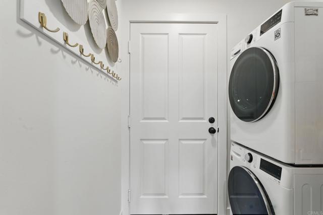 1562 Camino Del Mar, Del Mar CA: https://media.crmls.org/mediaz/4956d72f-9377-4841-8252-e1ded272c83b.jpg