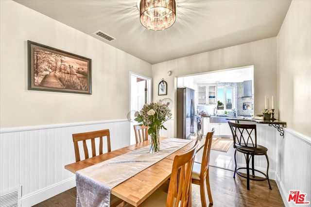 11670 W Sunset Boulevard, Los Angeles CA: https://media.crmls.org/mediaz/4956e0ec-5e45-4c2e-9bd2-0468e1c70264.jpg