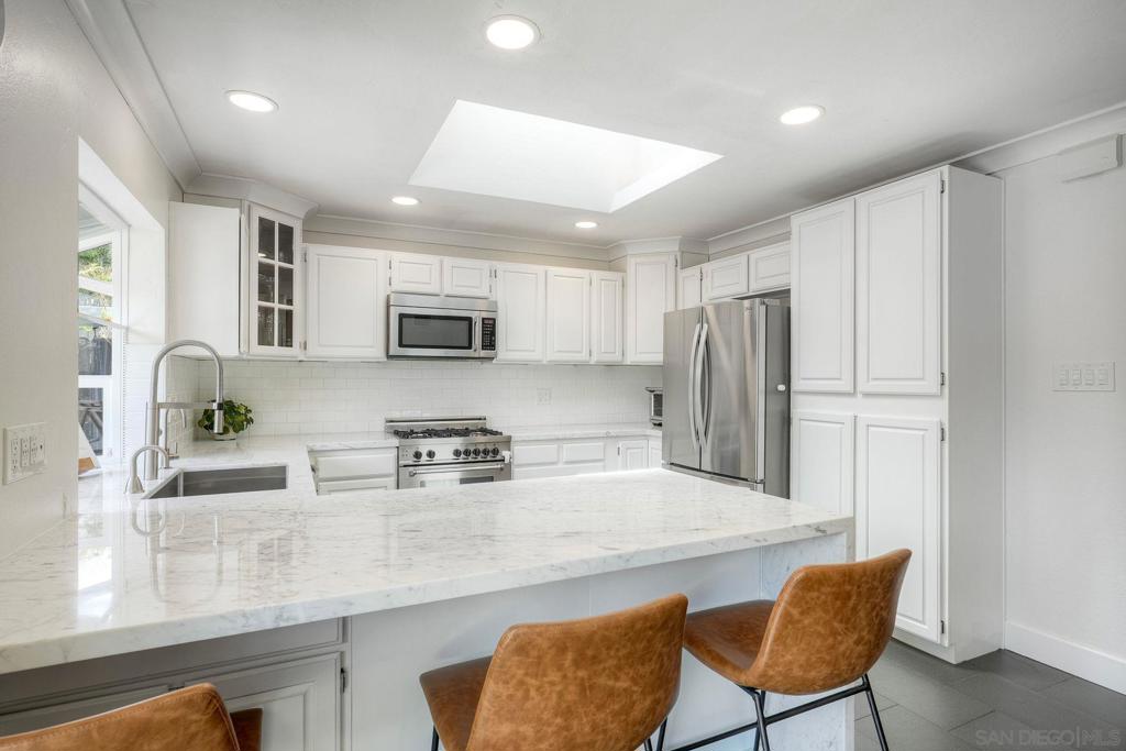 7055 Whipple - photo 13