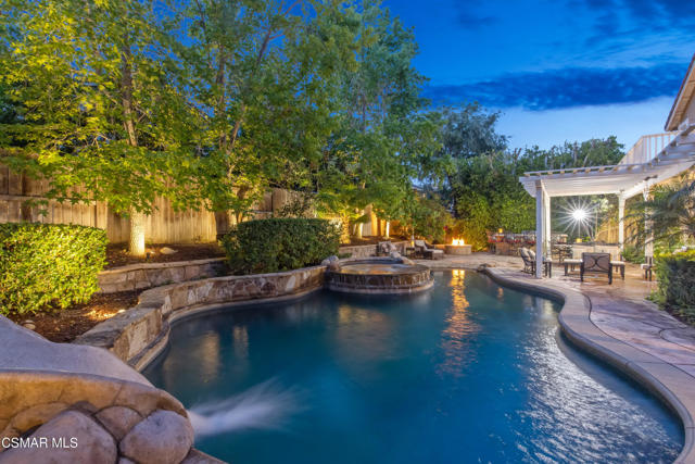 943 Paseo Barona, Camarillo CA: https://media.crmls.org/mediaz/495892e8-f8dd-4a83-8083-b05f88d6a29d.jpg