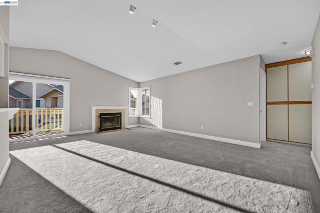 3769 Crow Canyon Rd, San Ramon CA: https://media.crmls.org/mediaz/4958c51e-1bd1-4070-afdd-6805c3a2bf98.jpg