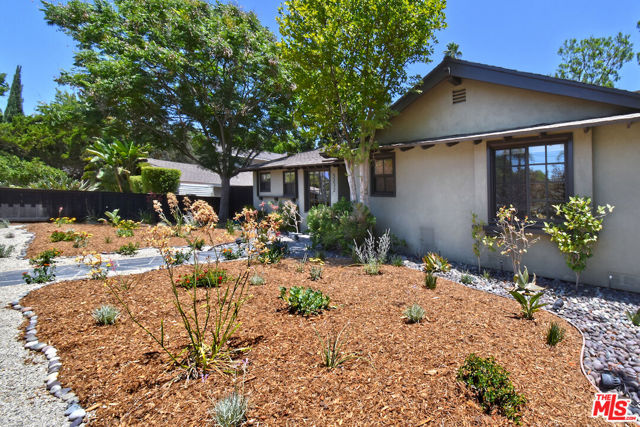 5232 Ethel Avenue photo 4