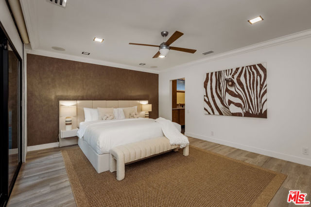 9991 Liebe Drive, Beverly Hills CA: https://media.crmls.org/mediaz/495a55e4-0921-4f43-9531-54fe66fb4271.jpg