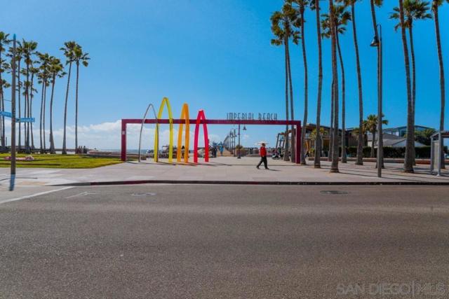 736 Florence St, Imperial Beach CA: https://media.crmls.org/mediaz/495a6876-ce1e-41ab-93c1-93d71a123287.jpg