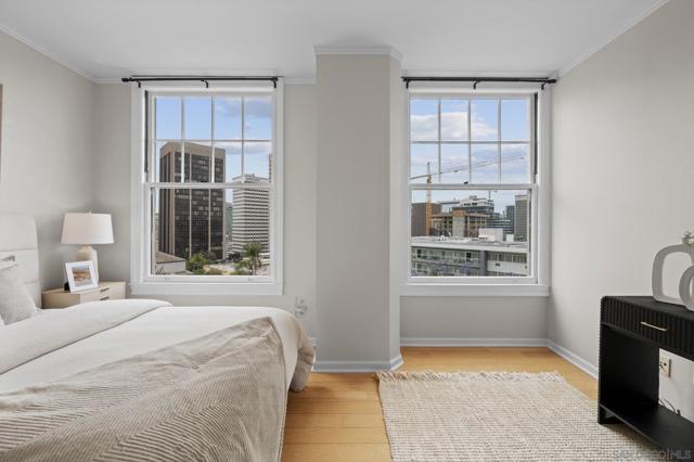 702 Ash St., San Diego CA: https://media.crmls.org/mediaz/495aefce-2e7b-4c67-b348-53c9d0db0345.jpg