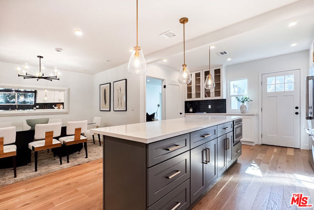 1363 S Curson Avenue, Los Angeles CA: https://media.crmls.org/mediaz/495b7931-5ed5-4504-a9a1-16ff33d8f0c9.jpg