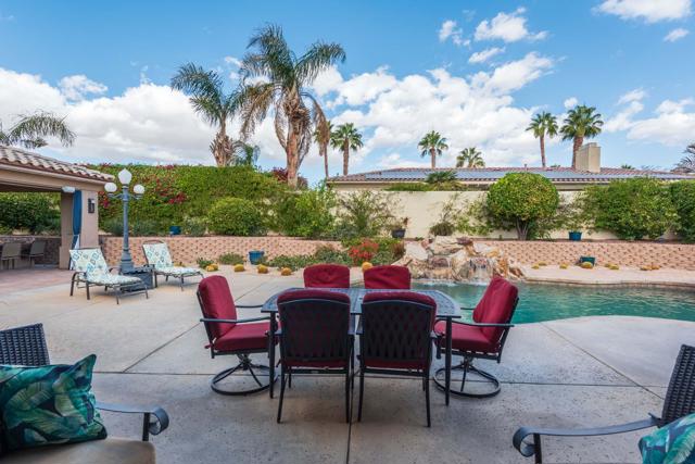69822 Camino Pacifico, Rancho Mirage CA: https://media.crmls.org/mediaz/495bcb09-dbb5-4dc1-b8e2-a7c767ca25c1.jpg