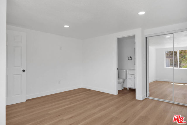 8055 Bangor Avenue, Hesperia CA: https://media.crmls.org/mediaz/495bdc17-308b-4211-9a40-669b9b92d8cb.jpg