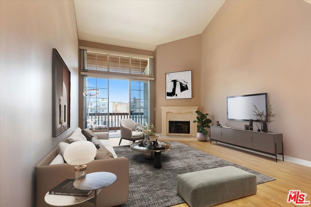 1433 Barry Avenue #301