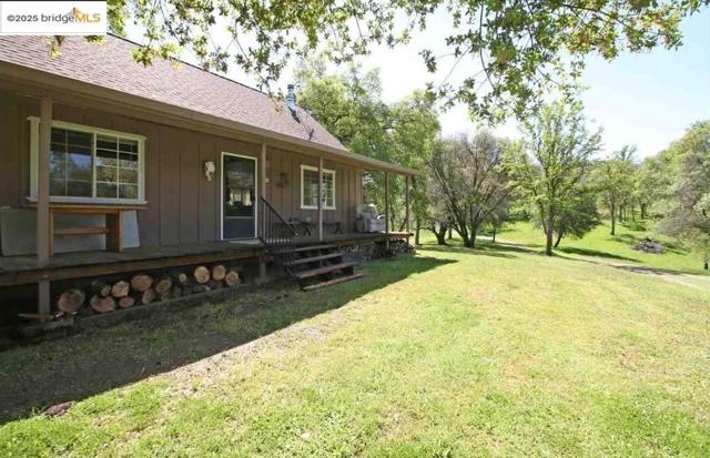 16551 Wards Ferry Rd, Sonora CA: https://media.crmls.org/mediaz/495c41bb-f722-4e60-beaa-9bee8bcd79c4.jpg