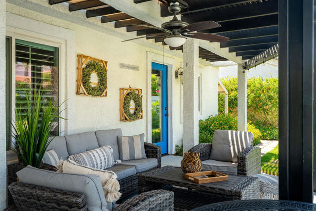 47845 Via Firenze, La Quinta CA: https://media.crmls.org/mediaz/495c7d82-15a2-4bcc-9e17-ccaa84cb2862.jpg