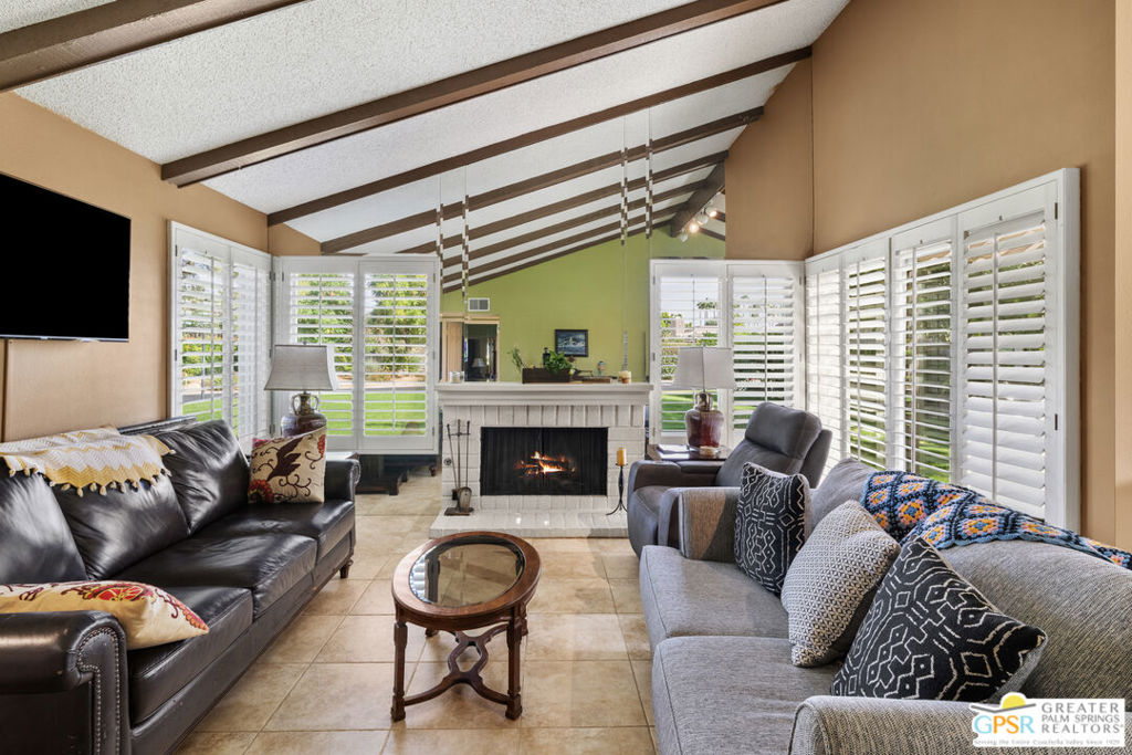 MLS #25617745PS image #2