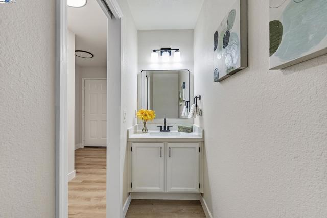 32 Maximo Ct, Danville CA: https://media.crmls.org/mediaz/495da340-da55-4d69-a541-b516e57fe63e.jpg