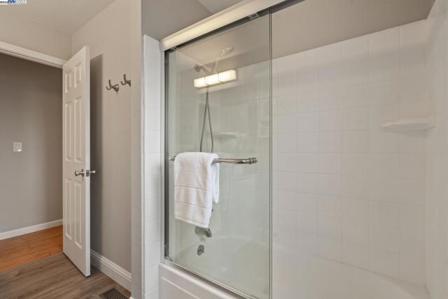 2682 Pickfair Ln, Livermore CA: https://media.crmls.org/mediaz/495e016a-bb40-4aa1-8dbd-42f8d58571c9.jpg