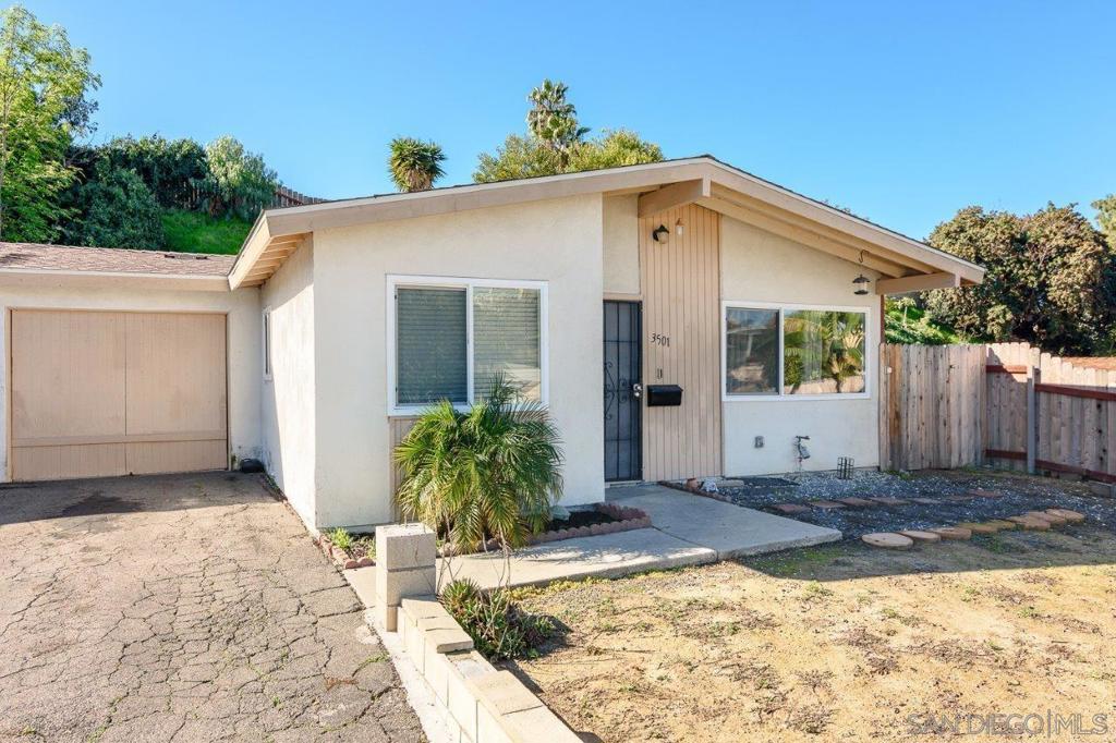 3501 De Leone Rd, San Marcos, CA 92069