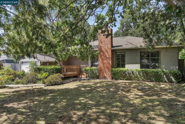 1580 3rd Ave, Walnut Creek CA: https://media.crmls.org/mediaz/4960192d-5168-4d5e-881a-fabbddb93b5d.jpg