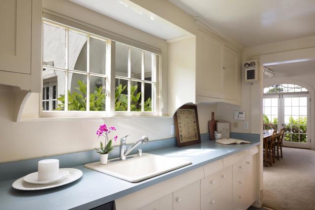 110 Pine Way, Carmel CA: https://media.crmls.org/mediaz/4960483f-4e46-49fe-9c73-d87165470c33.jpg