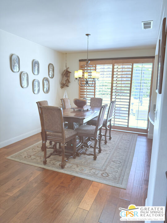 3410 E Bogert Trail, Palm Springs CA: https://media.crmls.org/mediaz/496093bd-ad97-4b33-bf9a-54acafb28d8d.jpg