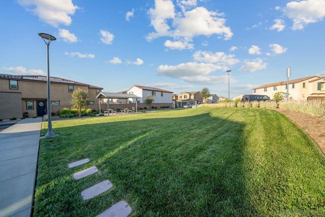 29566 Nini Ct, Winchester CA: https://media.crmls.org/mediaz/4960c0e8-1c5f-4152-9295-1a8e25716e87.jpg