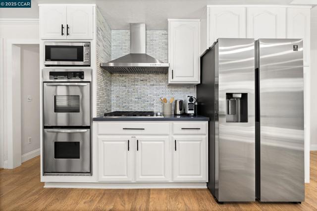 3139 Stinson Cir, Walnut Creek CA: https://media.crmls.org/mediaz/49610078-ecb5-465a-a0e4-9dc69a0e3a64.jpg