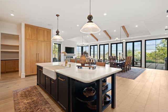 Detail Gallery Image 11 of 50 For 15816 via Del Alba, Rancho Santa Fe,  CA 92067 - 4 Beds | 3/1 Baths