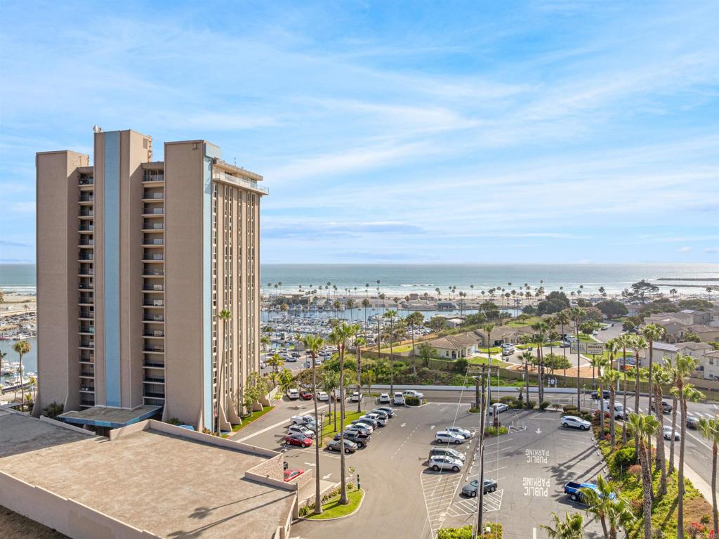 https://media.crmls.org/mediaz/496115aa-52c0-4cca-8bf6-965e7002d402.jpg?preset=X-Large