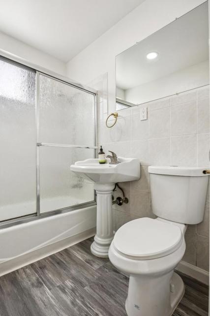 1224 Norton Street, San Mateo CA: https://media.crmls.org/mediaz/4961c52e-0e1f-4f5e-b628-b4d1573db47f.jpg