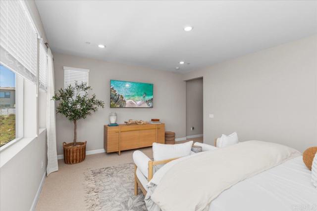 660 Westbrook Loop, San Marcos CA: https://media.crmls.org/mediaz/49629753-f2b4-43c5-8b58-c2fb656602a0.jpg
