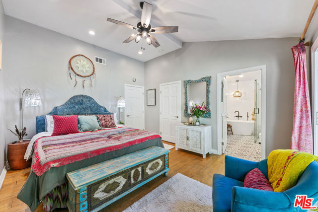 30603 El Sueno Drive, Malibu CA: https://media.crmls.org/mediaz/4962e40c-0a2e-4a44-a6b7-ae020362551a.jpg