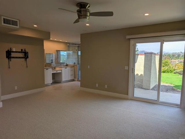 Detail Gallery Image 26 of 45 For 17453 Carnton Way, San Diego,  CA 92128 - 3 Beds | 3 Baths