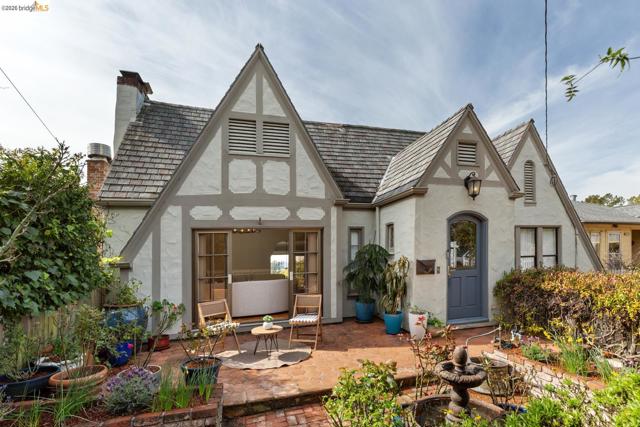 Image 2 of 30 For 22 Windsor Ave