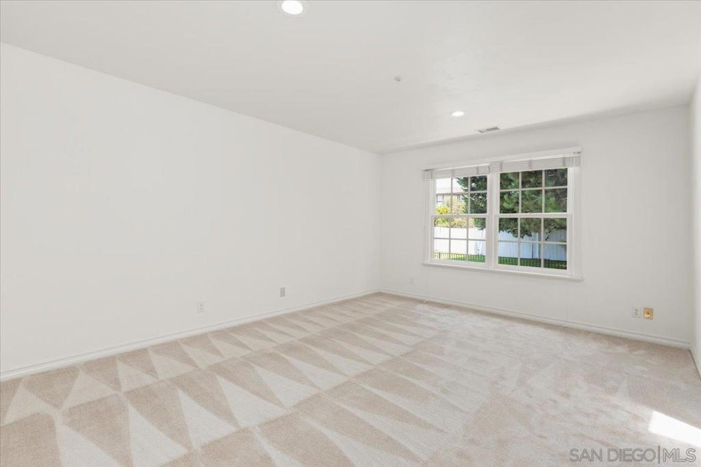 MLS #250037042SD image #20