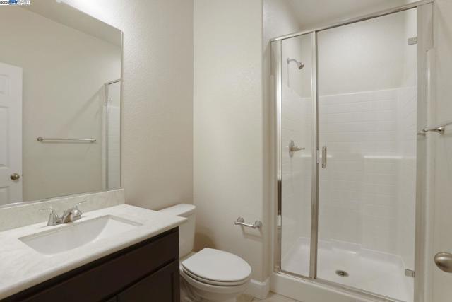 1503 S Oliveira Dr, Mountain House CA: https://media.crmls.org/mediaz/4963e5d6-8b66-4181-98e3-b4041a6866e2.jpg