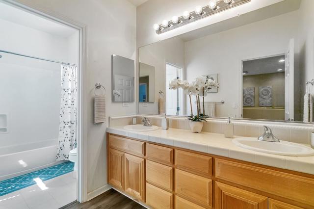 685 E Central Avenue, Morgan Hill CA: https://media.crmls.org/mediaz/4964fbbf-72e4-4432-b388-fdb42ef9e5d8.jpg