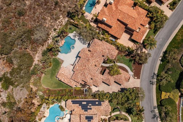 5146 Rancho Verde Trail, San Diego CA: https://media.crmls.org/mediaz/4965107d-2310-478a-a7c3-9d6aec999cf9.jpg