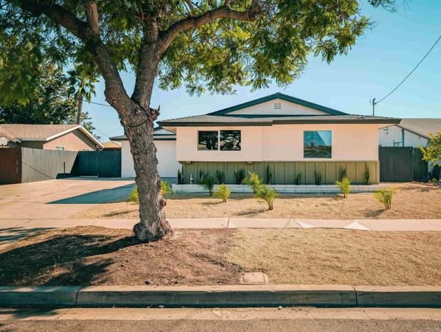 8343 San Carlos Drive, San Diego CA: https://media.crmls.org/mediaz/496515ca-97c5-447e-a6f3-ca25879e4027.jpg