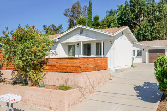 Detail Gallery Image 2 of 28 For 97 Everett St #B,  Moorpark,  CA 93021 - 1 Beds | 1 Baths