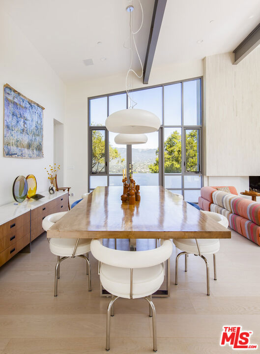 4450 Via Alegre, Santa Barbara CA: https://media.crmls.org/mediaz/4965a2cc-4324-4972-aaa6-e2eab23a4c0a.jpg