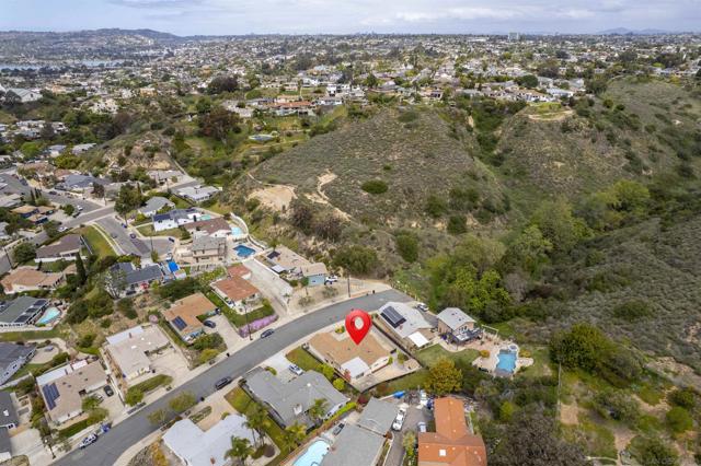 1945 Goldboro Street, San Diego CA: https://media.crmls.org/mediaz/496603b9-00e3-481b-ac48-e3c691ba84be.jpg