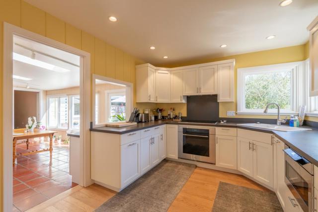 3378 Ocean Avenue, Carmel CA: https://media.crmls.org/mediaz/49662aa2-a8a9-4b2f-b045-23b411684786.jpg