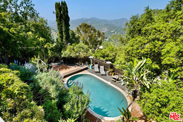 607 Sky Line Trail, Topanga, California 90290, 3 Bedrooms Bedrooms, ,2 BathroomsBathrooms,Single Family Residence,For Sale,Sky Line,24384361